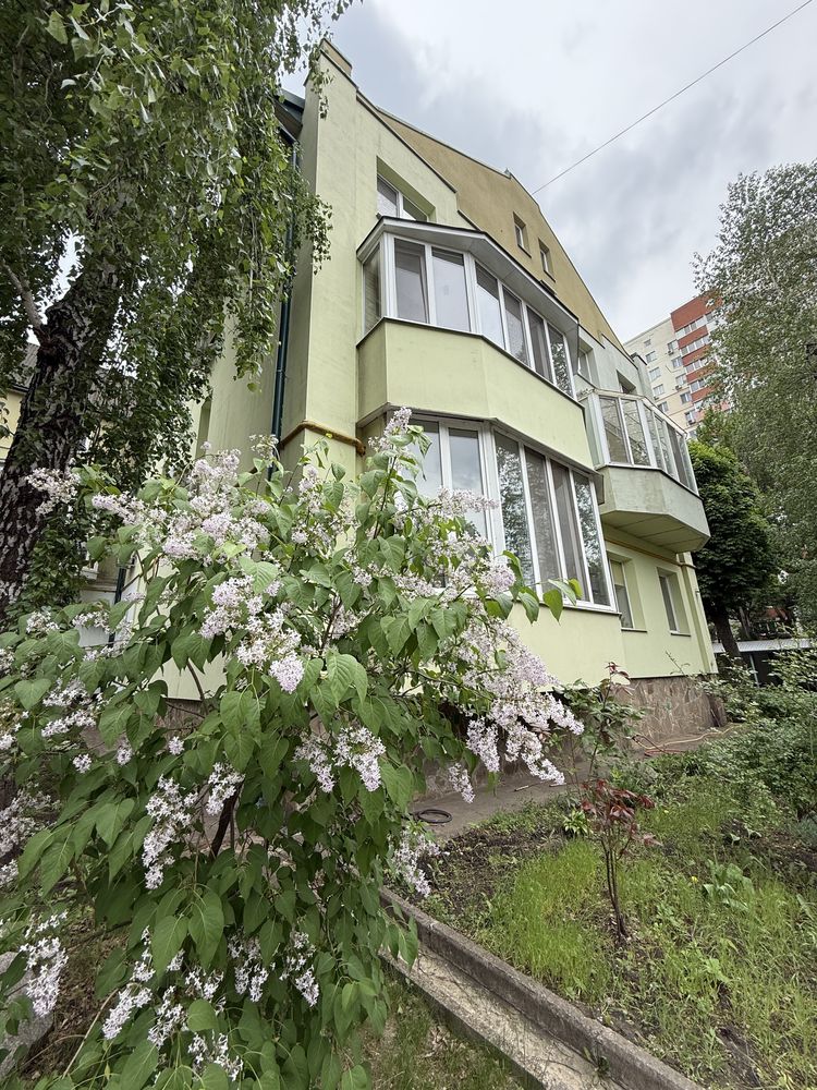Продам 2-к квартиру, пр-т Юбилейный, 72 В,Салтовка, ТРЦ Украина