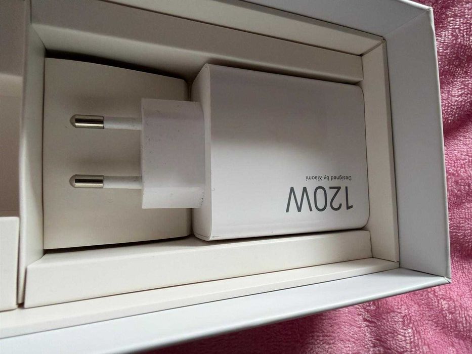 Xiaomi Redmi Note 12 Pro+ 5G (com carregador de 120W incluido)