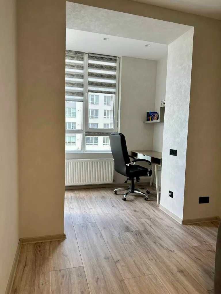 Продам трехкомнатную квартиру, ЖК Днепровская Брама 2