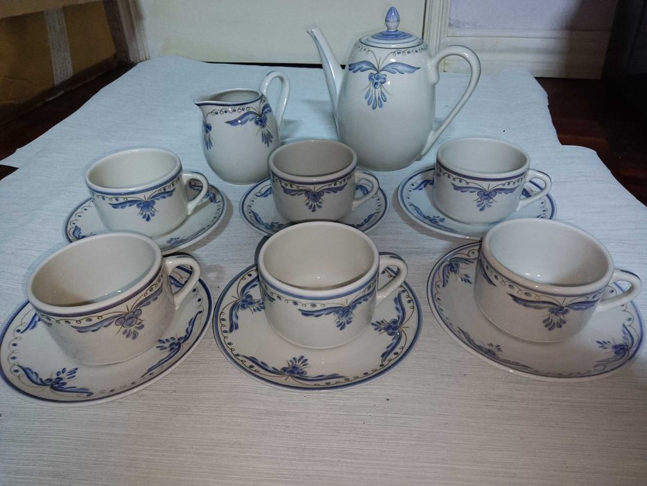 . Louça de Viana pintada á mão