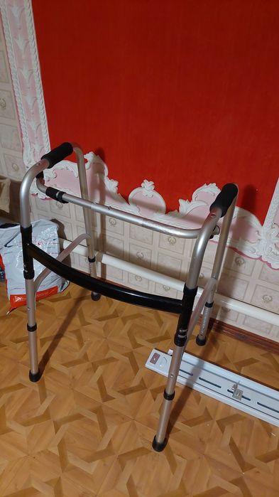 Ходунки для взрослого