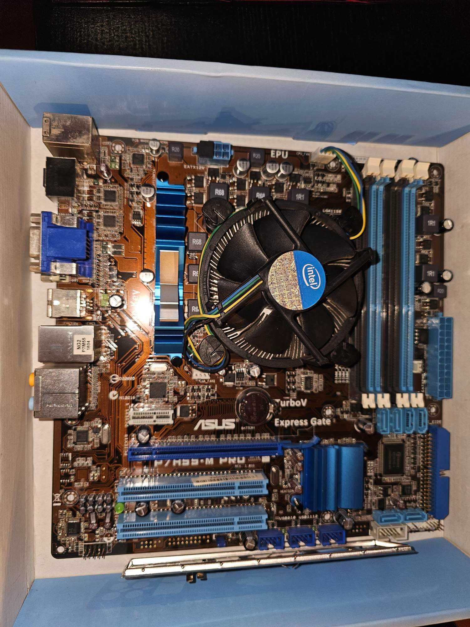 Motherboard ASUS P7H55D-M PRO - Intel Core i5-650 3.20 GHz