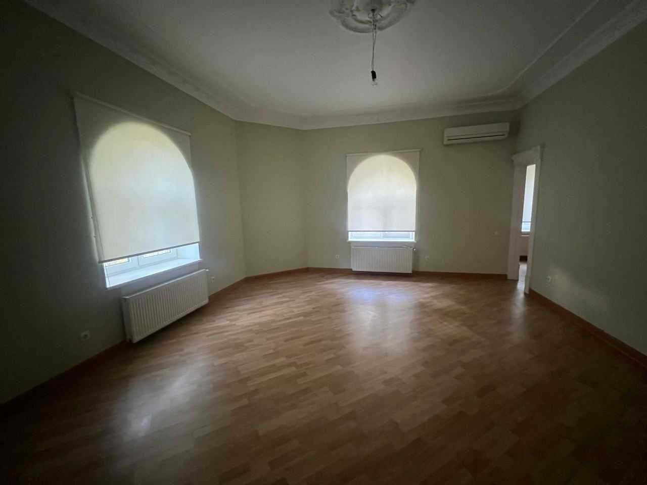 ТрёхЭтажный дом на Каманина Аркадия 900м.кв. участок 10 соток