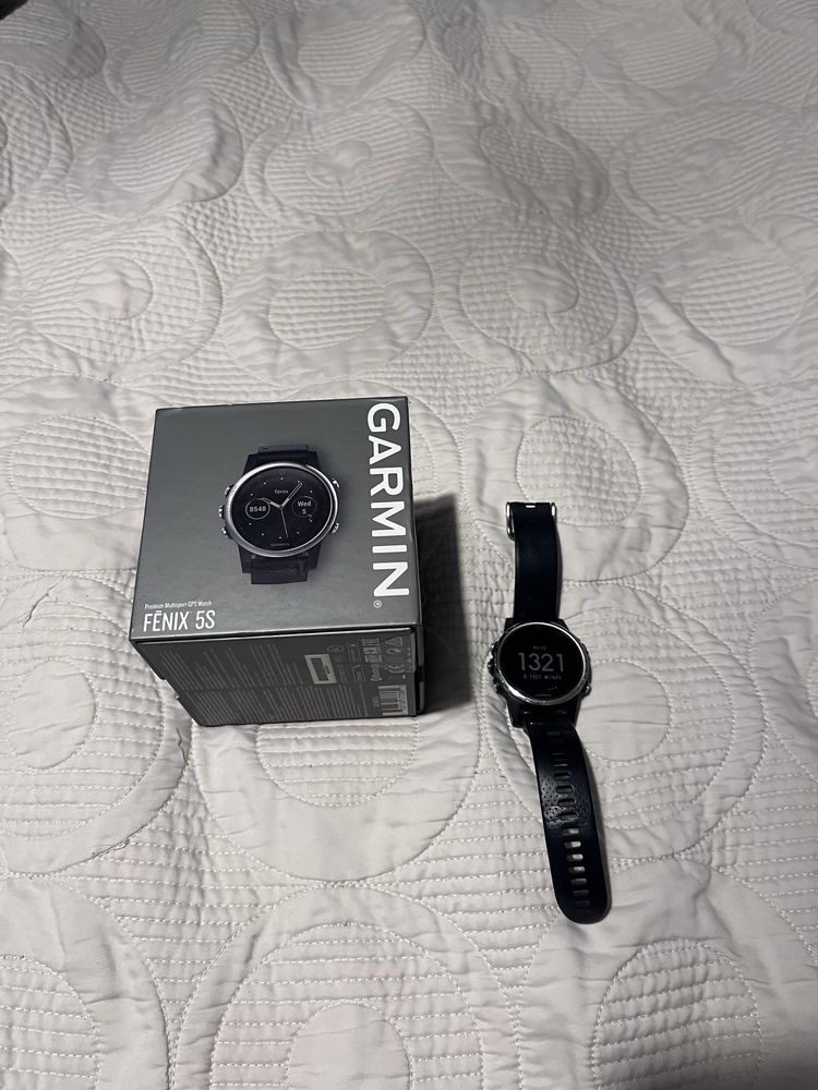 Smarteatch Garmin Fenix 5s