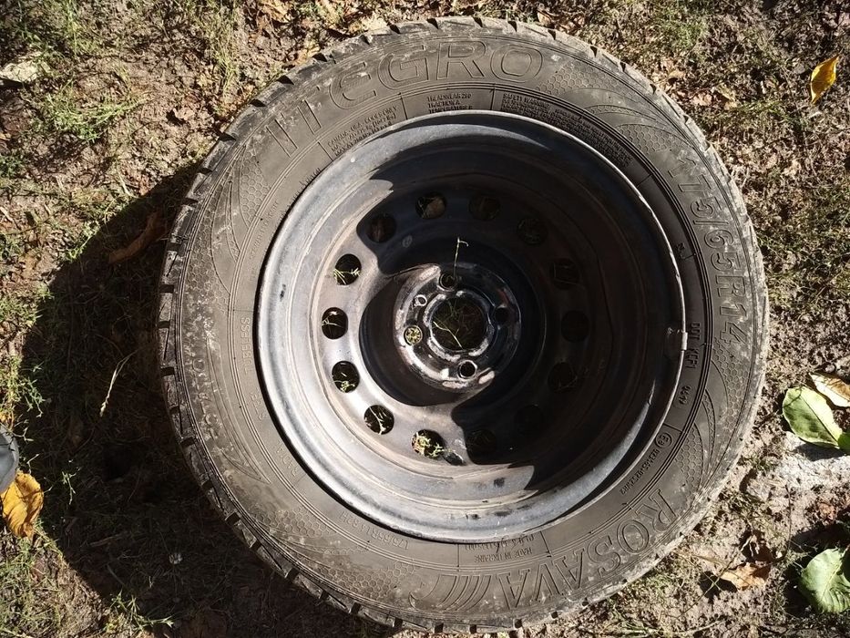 Продаю резину літню з дискам 4 колеса Rosava 175/65 R14