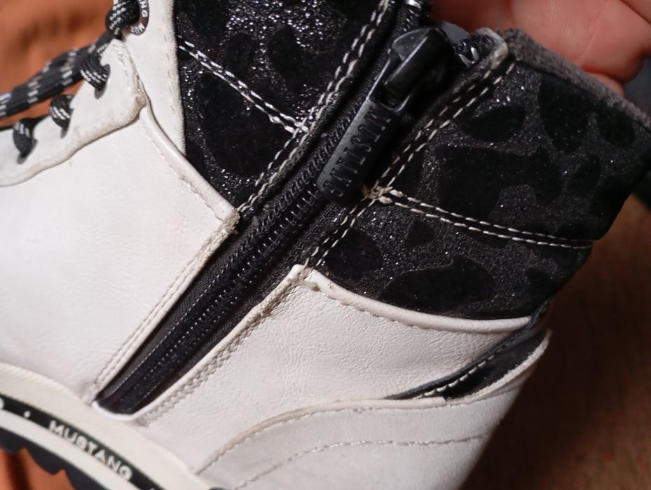 Ботинки женские зимние Mustang кожаные р39 25см Германия