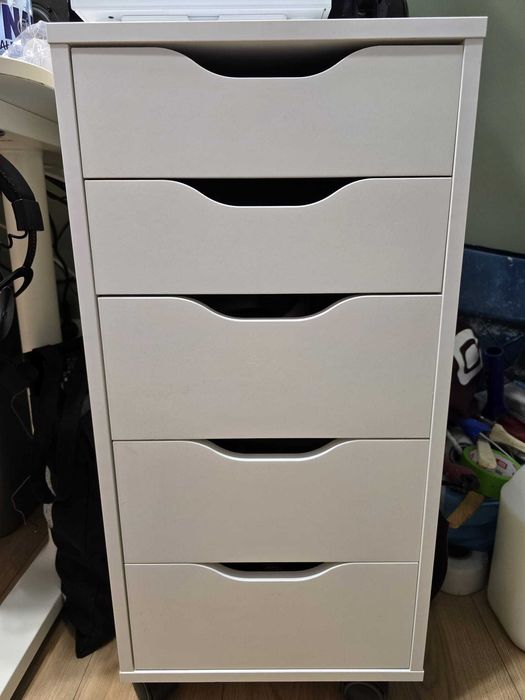Kontenerek Ikea Alex komoda na kółkach biała