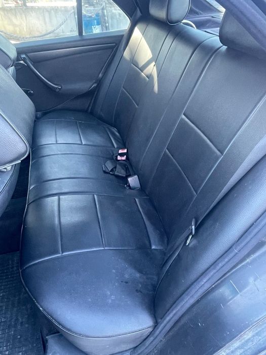 Para peças Mercedes C220 multiválvulas ano1997 com documentos em dia