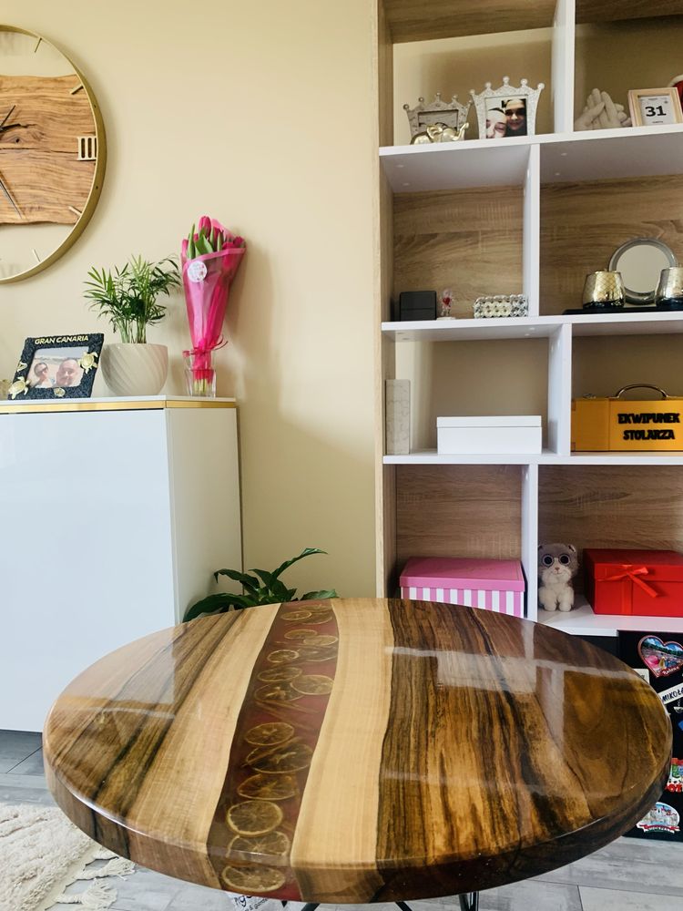 Stolik kawowy blat czerowna żywica pomarańcze 70cm