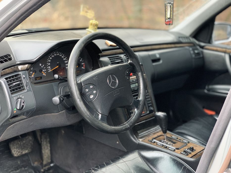 Мерседес w210 2000р Автомат