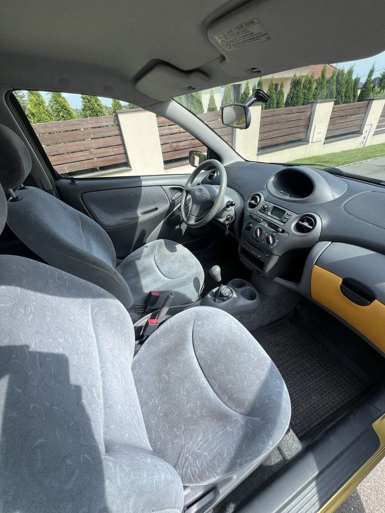 Toyota Yaris*1.3benzyna*147 000km*wspomganie*czysta i zadbana*