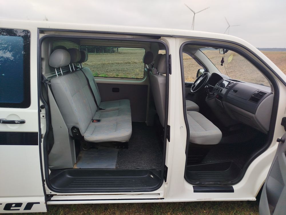 Volkswagen transporter T5.