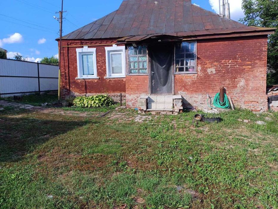 Продам 3-х кімнатний будинок в Краснокутську, 15 хвилин  від центру.