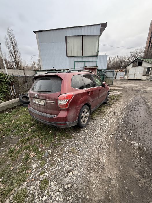 Subaru Forester 2014 рік