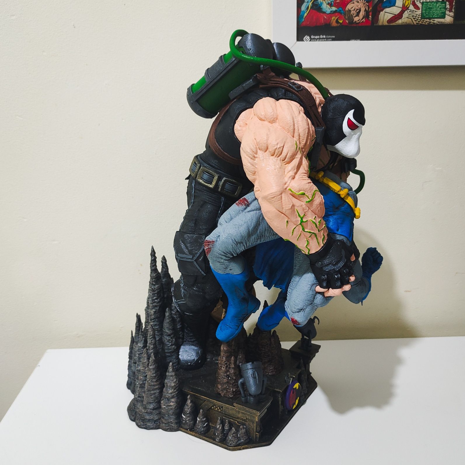 Diorama Batman vs Bane - Knightfall