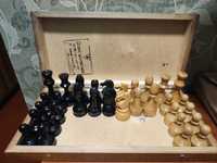 Продам игрушка настольная старые шахматы