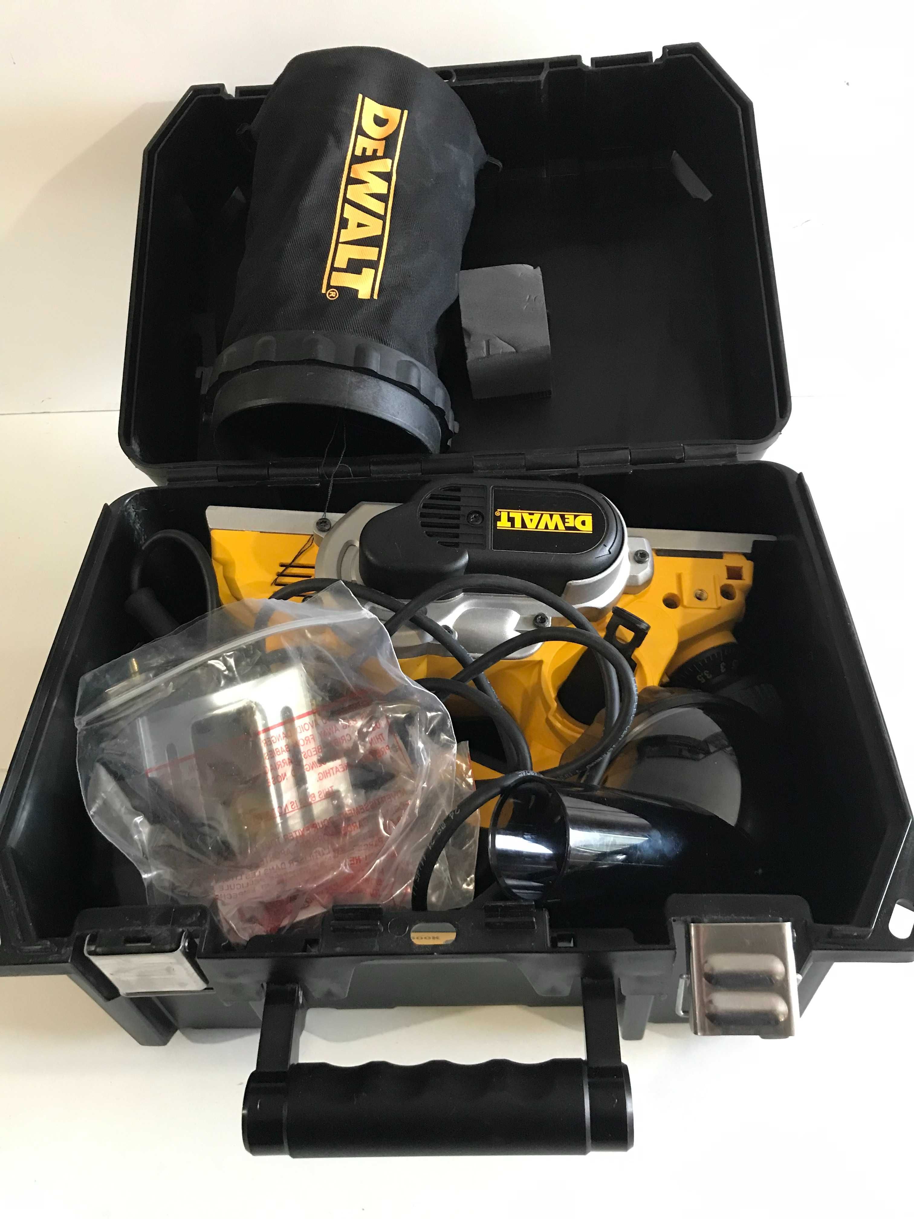 Рубанок електричний Dewalt d26500-lx з Англії