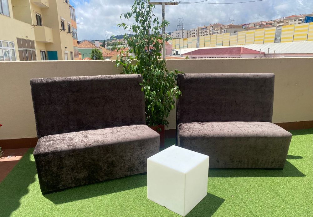 Sofás de 2 lugares para alugar eventos