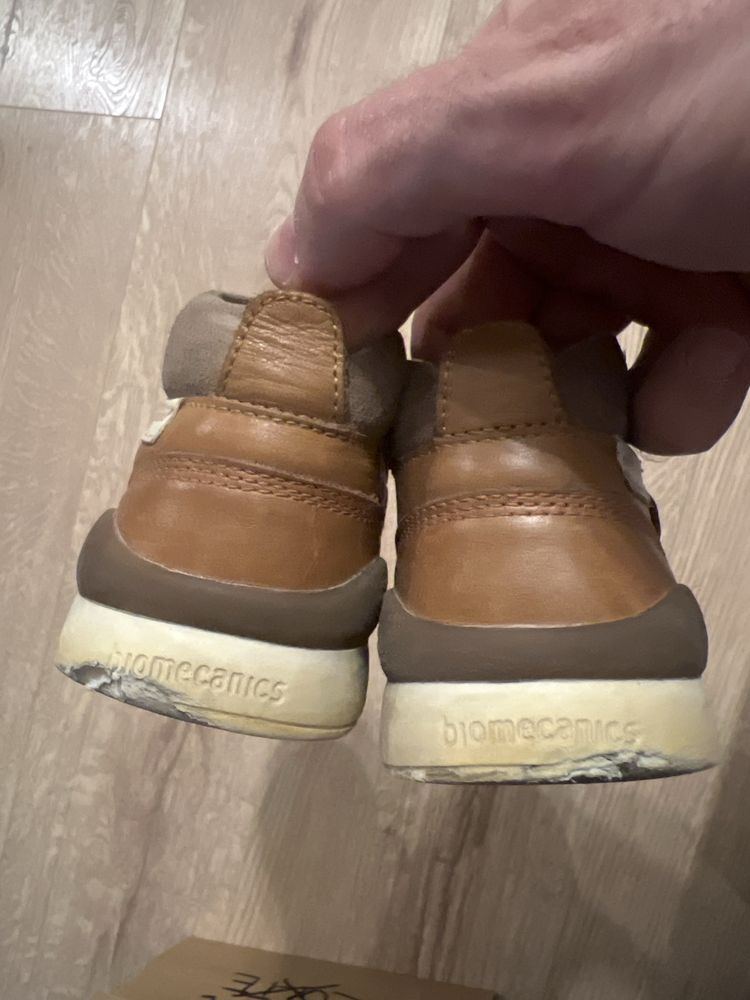 Buty dzieciece BIOMECANICS rozm. 29