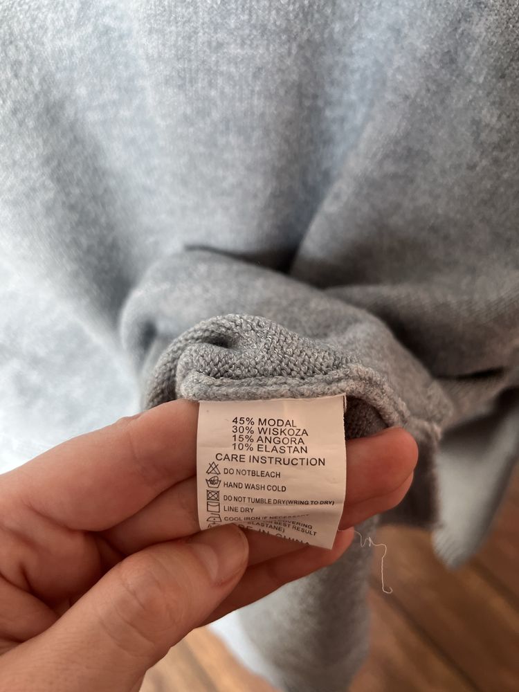 Sweter angora blekitny, rozmiar S/M