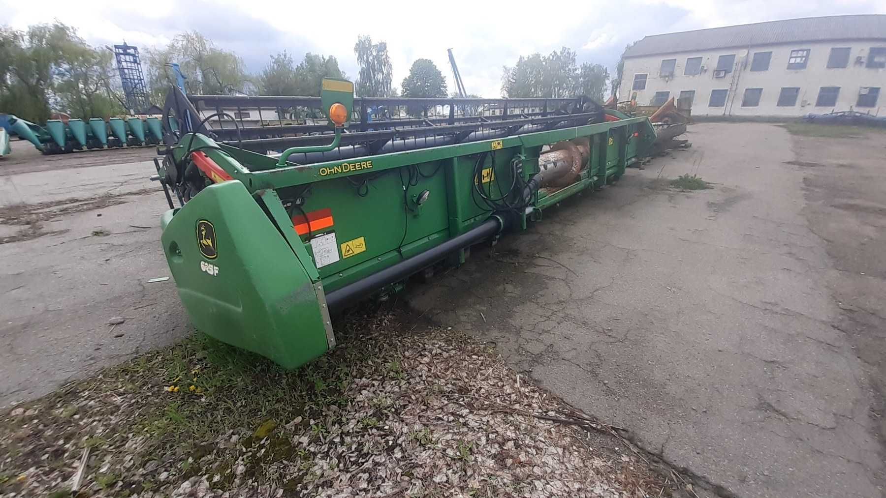 Комбайн John Deere S660 + жатка John Deere 625F Hydra Flex (7.6м)