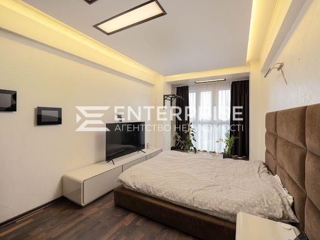 Продаж 3к квартири, Печерськ, бульвар Л.Українки