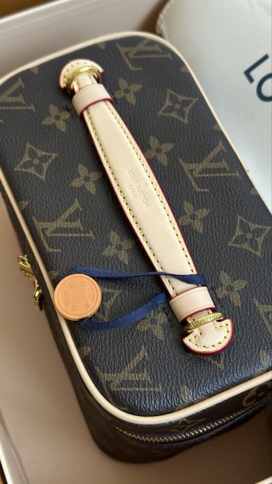 Косметичка Louis Vuitton 18 см