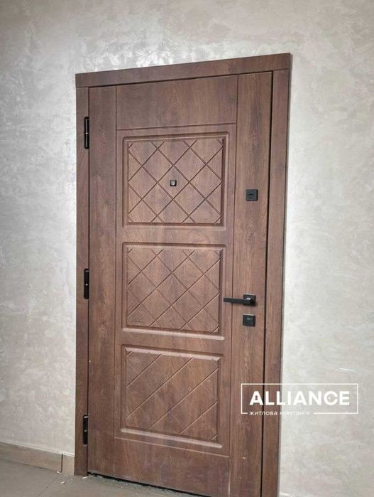 3 окремі кімнати+кухня студія в ЖК по вул. Незалежності.