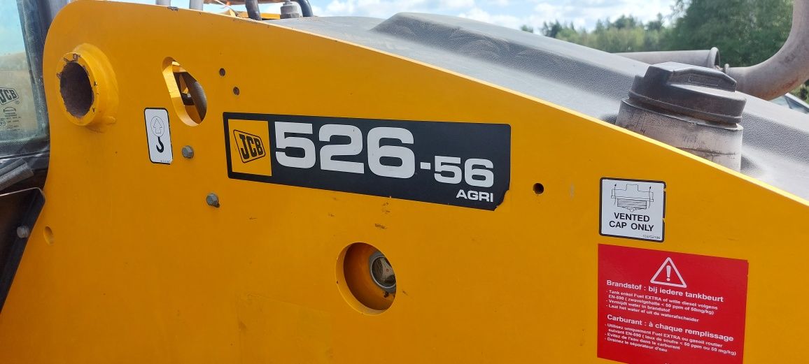 Ladowarka teleskopowa jcb 526-56  2011r.
