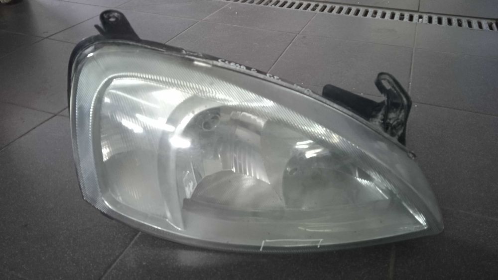 Lampa prawy przód Opel Corsa C Depo