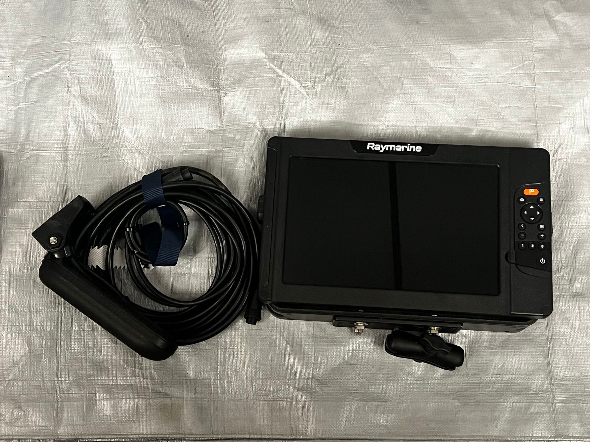 Raymarine Element 12” HV-100