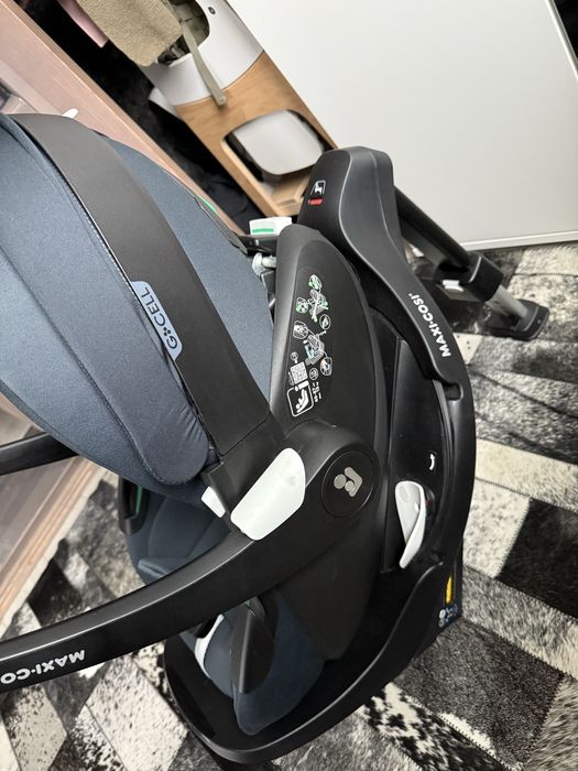 Продам детское автокресло MAXI-COSI Pebble 360 PRO2+База ISOFIX 360pro