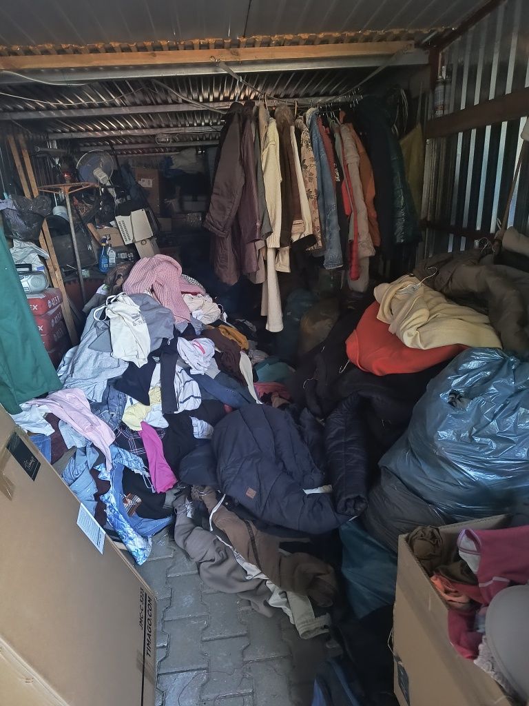 Ładne ciuchy do dalszej odsprzedaży