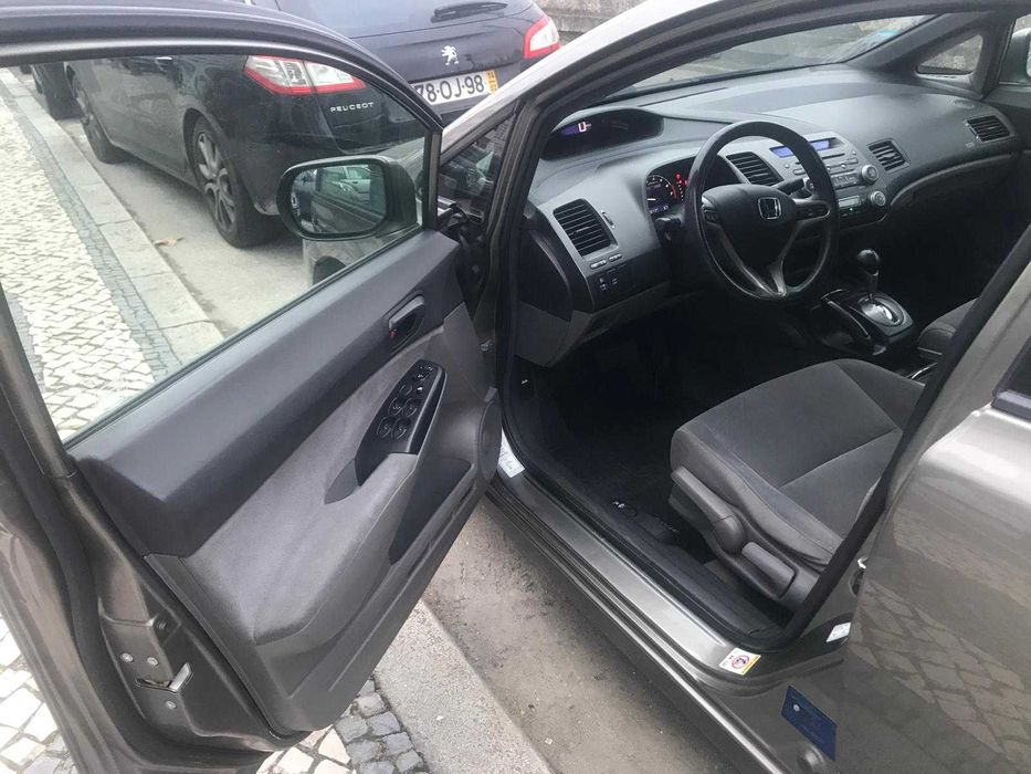 Honda Civic 4Dr Hybrid