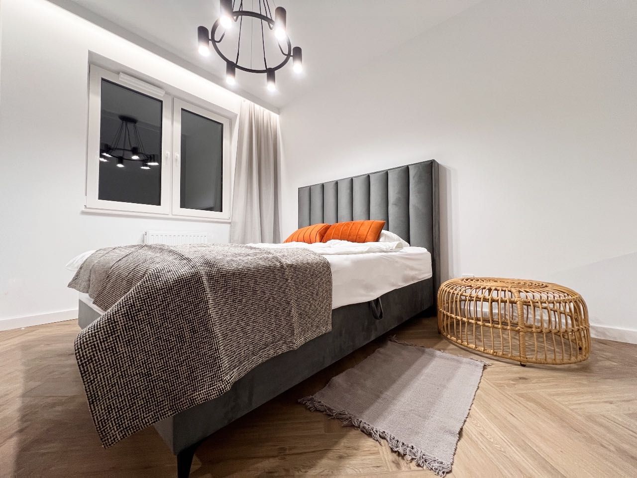 Apartament we Wrocławiu z prywatnym jacuzzi i dużym łóżkiem doby M35