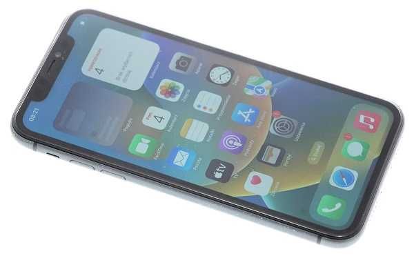 Smartfon Apple iPhone 11 4/64 GB 4G (LTE) czarny nowa bateria