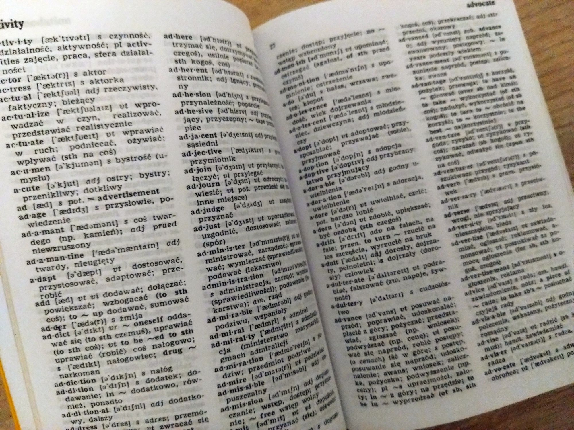 Słownik kieszonkowy English-Polish, Polish-English
