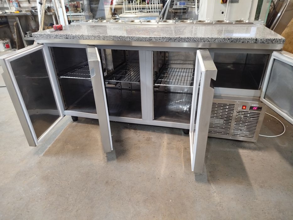 Холодильний стіл для піци,суші  180см.