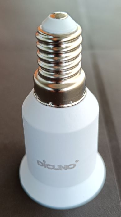 Adaptador de lâmpadas E27 para E14