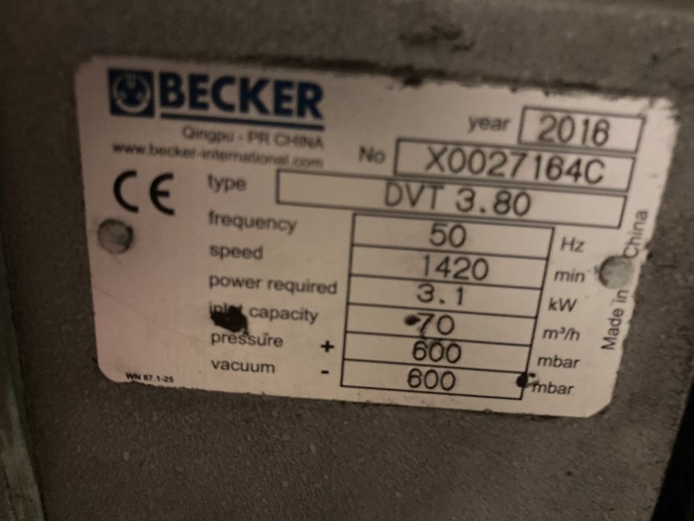вакуумный насос Becker