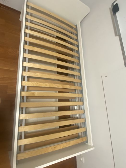 Lóżko uniwersalne do pokoju