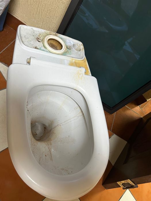 Унітаз (бу туалет для ремонта)