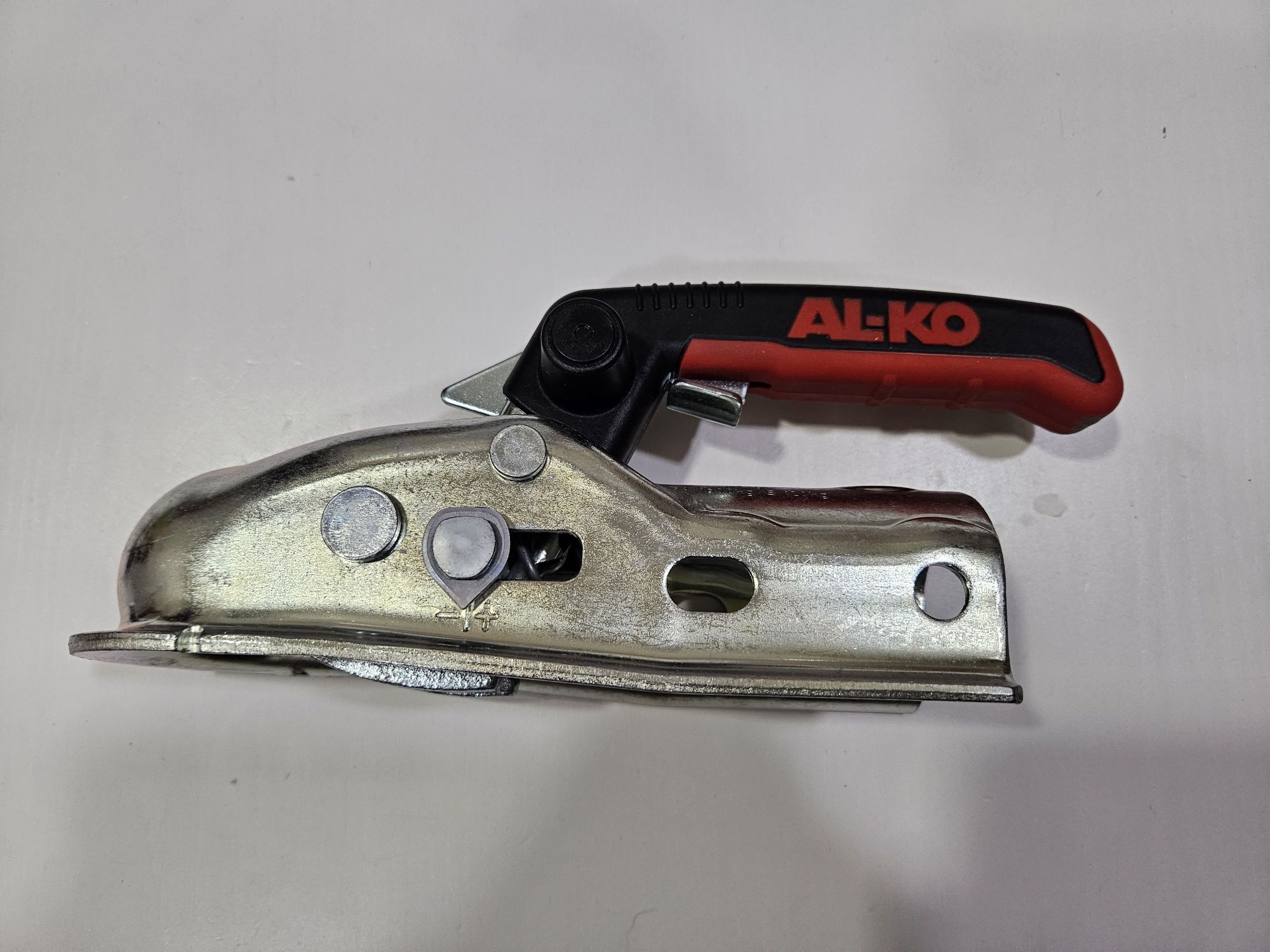 Cabeça de Reboque AK161