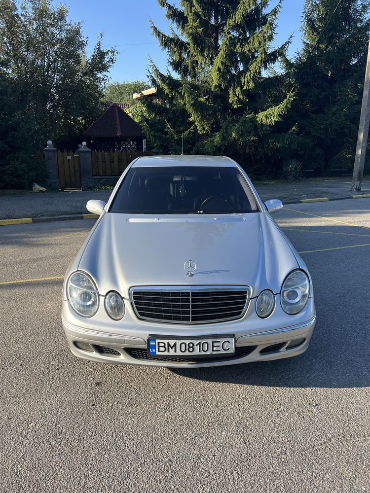 Mercedes-Benz- E-Class 2003