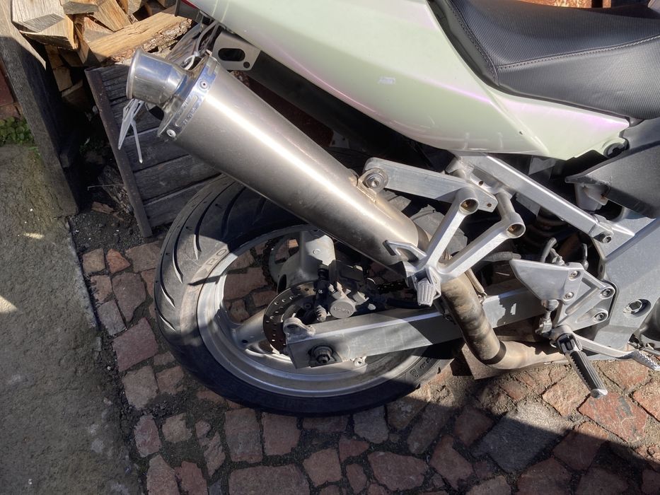 Два глушника в ідеальному стані Suzuki Sv1000