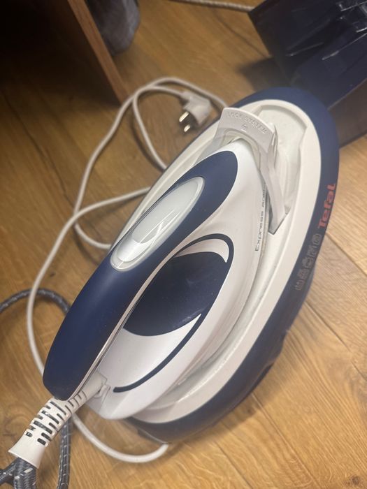 Żelazko parowe Tefal