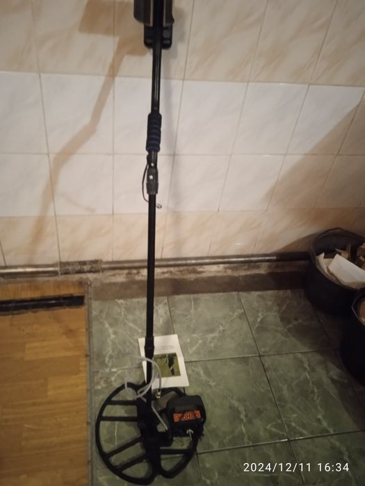 Продам металошукач ..КВАЗАР.. для хобі та відпочинку