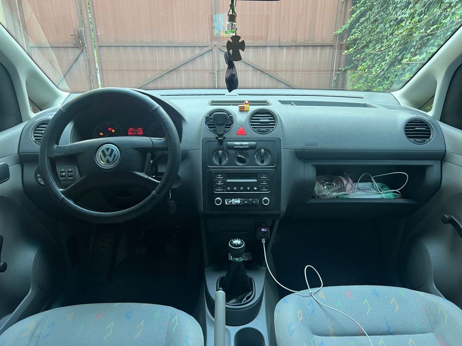 Продам машину Volkswagen Caddy 1.9. 2005 рік