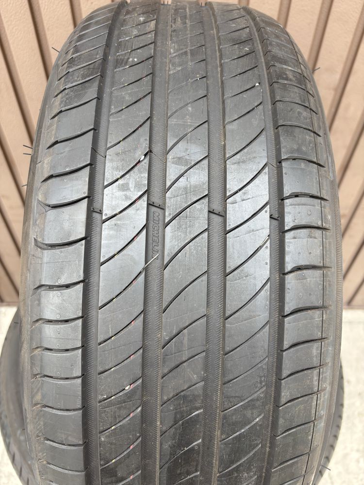 Michelin Primancy 4 DEMO 235/45/20 100V