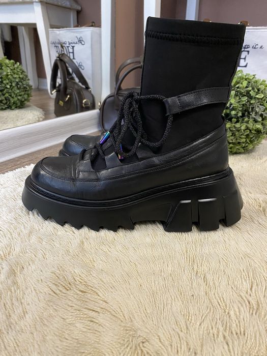 Черевики демісезонні на високій підошві